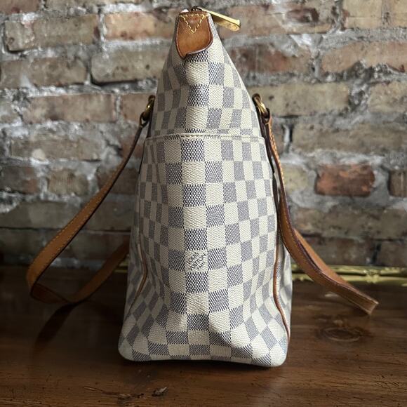 Louis Vuitton Damier Azur Totally MM Tote Bag - Picture 3 of 16